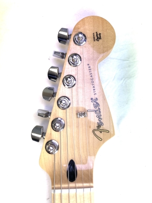Store Special Product - FENDER PLAYER STRATOCASTER BLACK MAPLE NECK